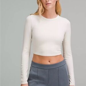 Lululemon Athletica Cream Long Sleeve Crop Top